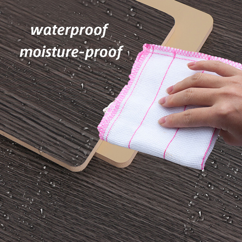 防水および防カビの平らな木目調 1220mm の装飾的なポリ塩化ビニールの壁板の壁パネル