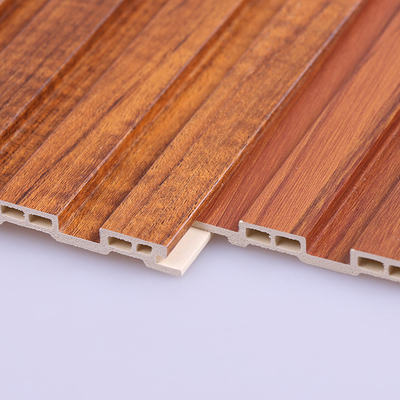 タケ木炭Thermoplastics WPCの木製のスラットのパネル1220*2440*5mm